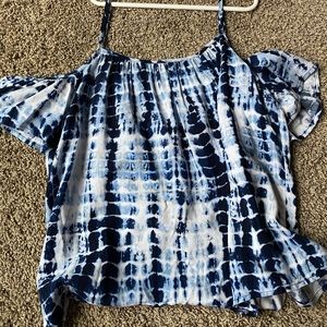 Off the Shoulder Blue Adorable Shirt!